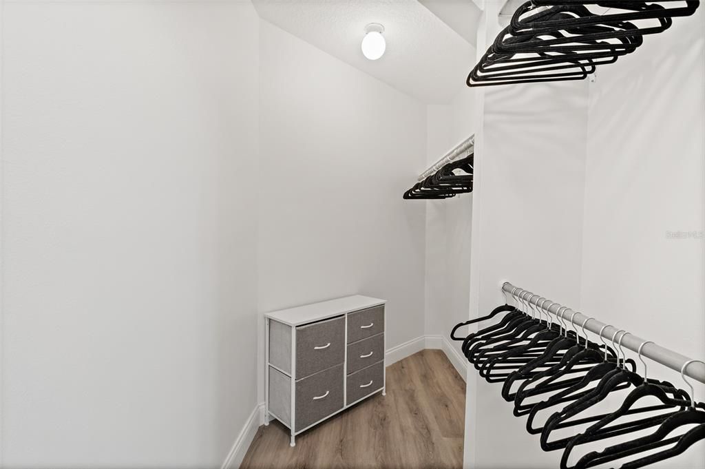 En Venta: $299,900 (2 camas, 2 baños, 1200 Pies cuadrados)