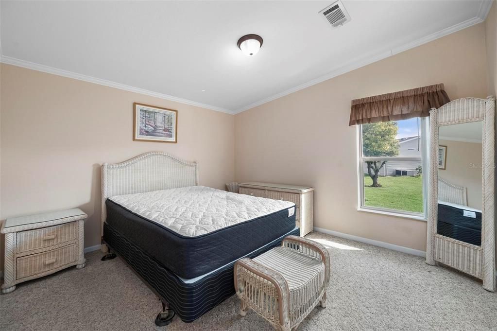 For Sale: $250,000 (3 beds, 2 baths, 1804 Square Feet)