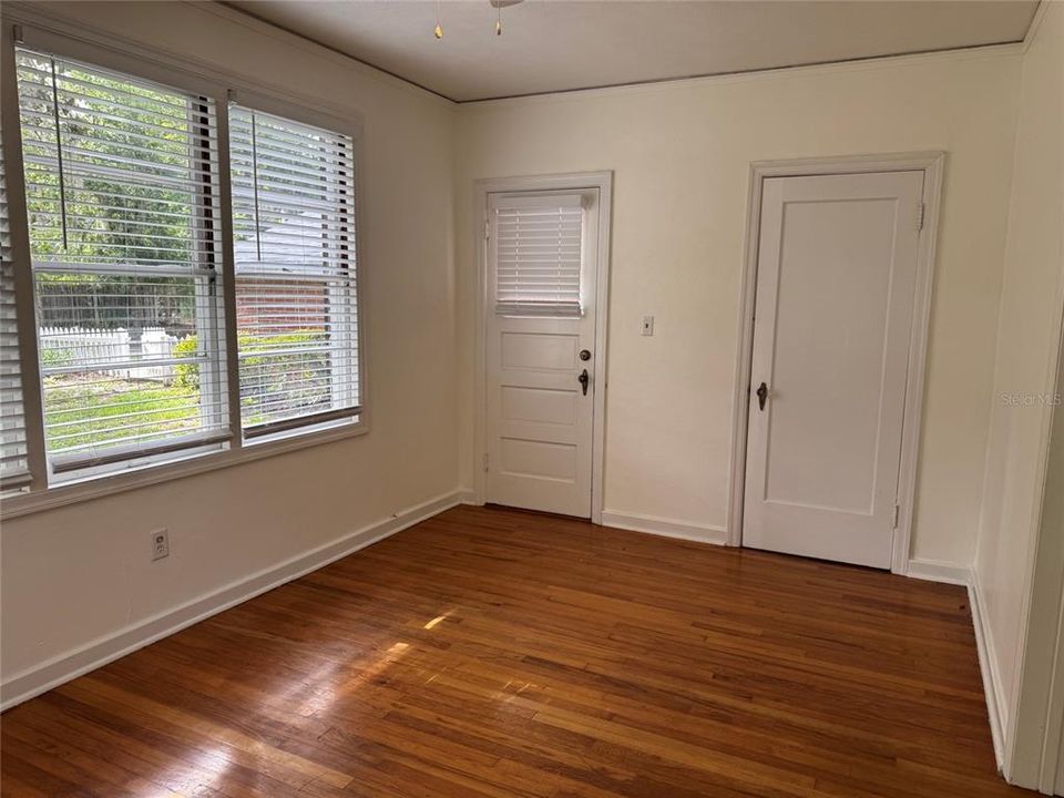 For Sale: $899,000 (3 beds, 3 baths, 2328 Square Feet)