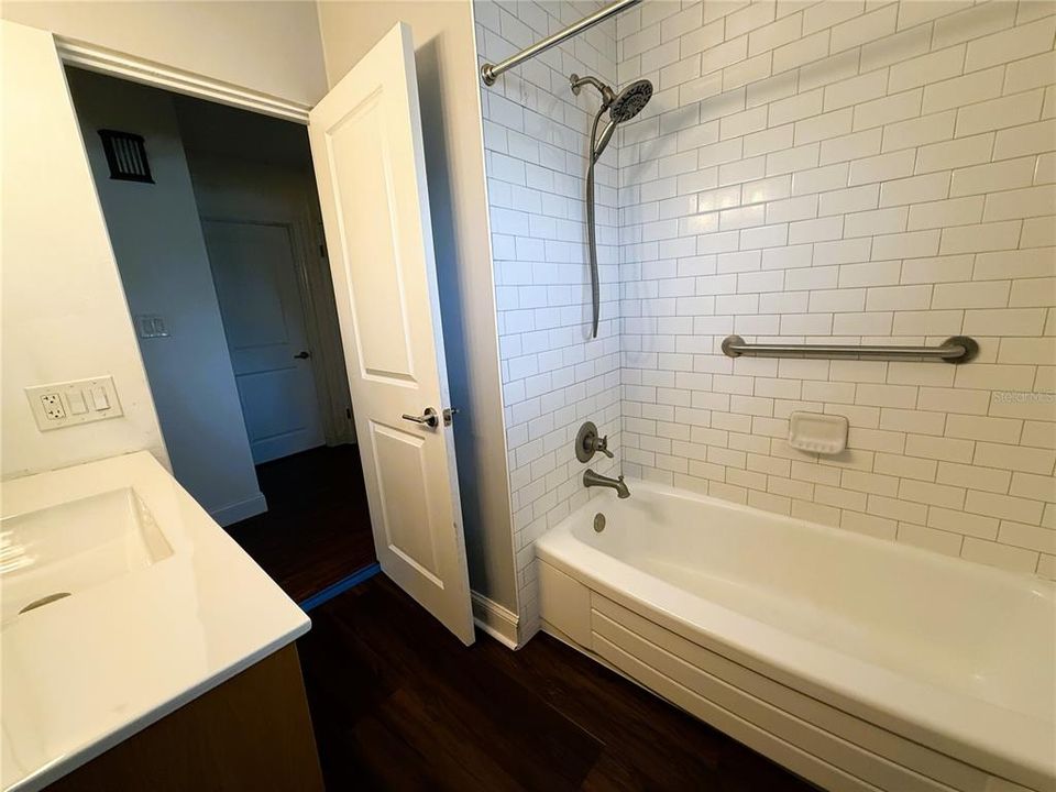 For Rent: $2,900 (3 beds, 2 baths, 1762 Square Feet)