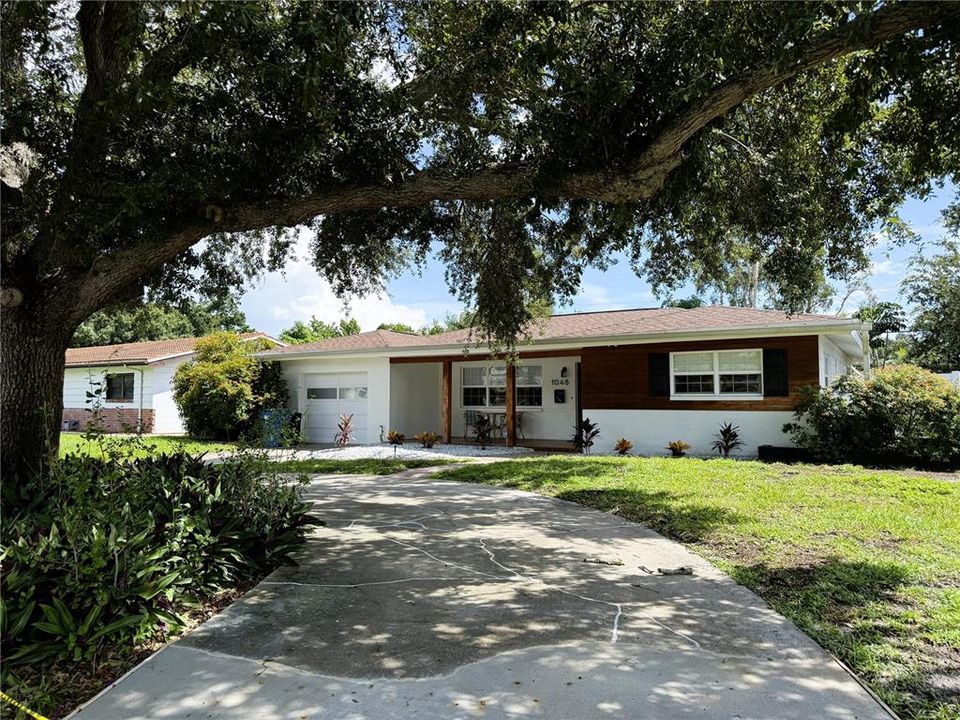 For Rent: $2,900 (3 beds, 2 baths, 1762 Square Feet)
