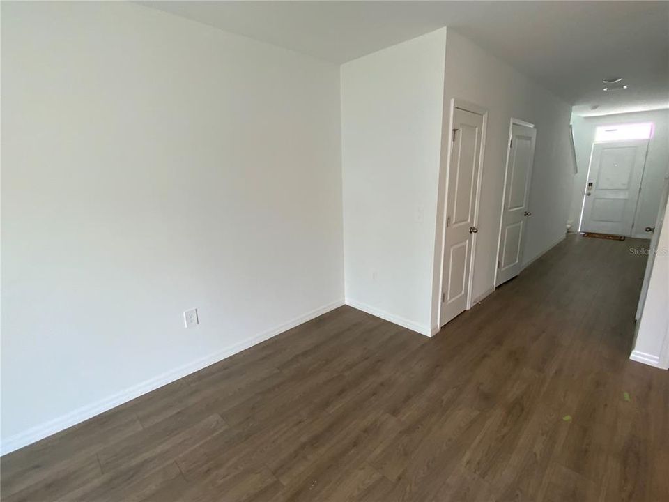 For Rent: $2,000 (3 beds, 2 baths, 1463 Square Feet)