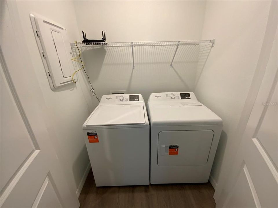 For Rent: $2,000 (3 beds, 2 baths, 1463 Square Feet)