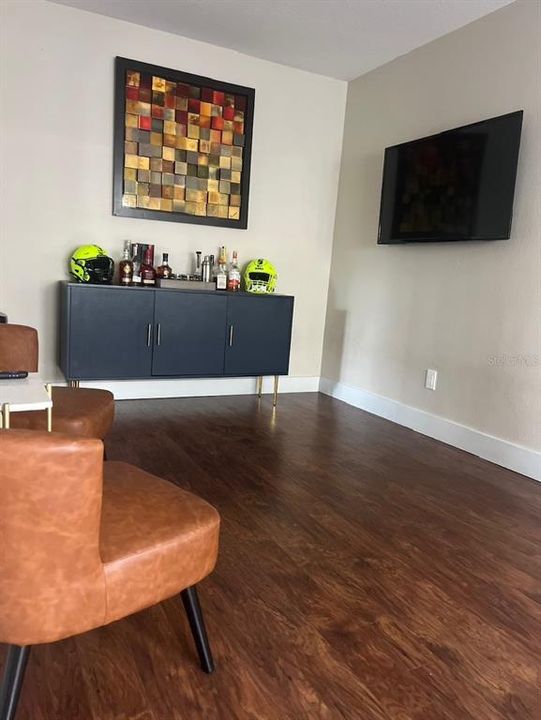 For Sale: $344,900 (3 beds, 2 baths, 1659 Square Feet)