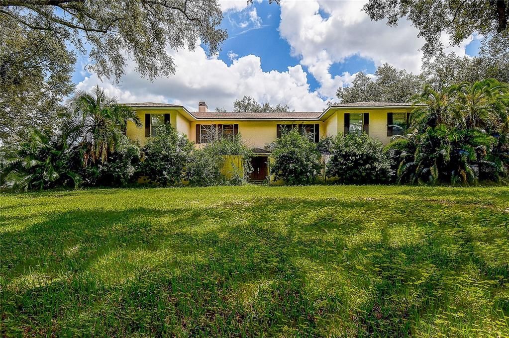 For Sale: $1,099,500 (5 beds, 4 baths, 4770 Square Feet)