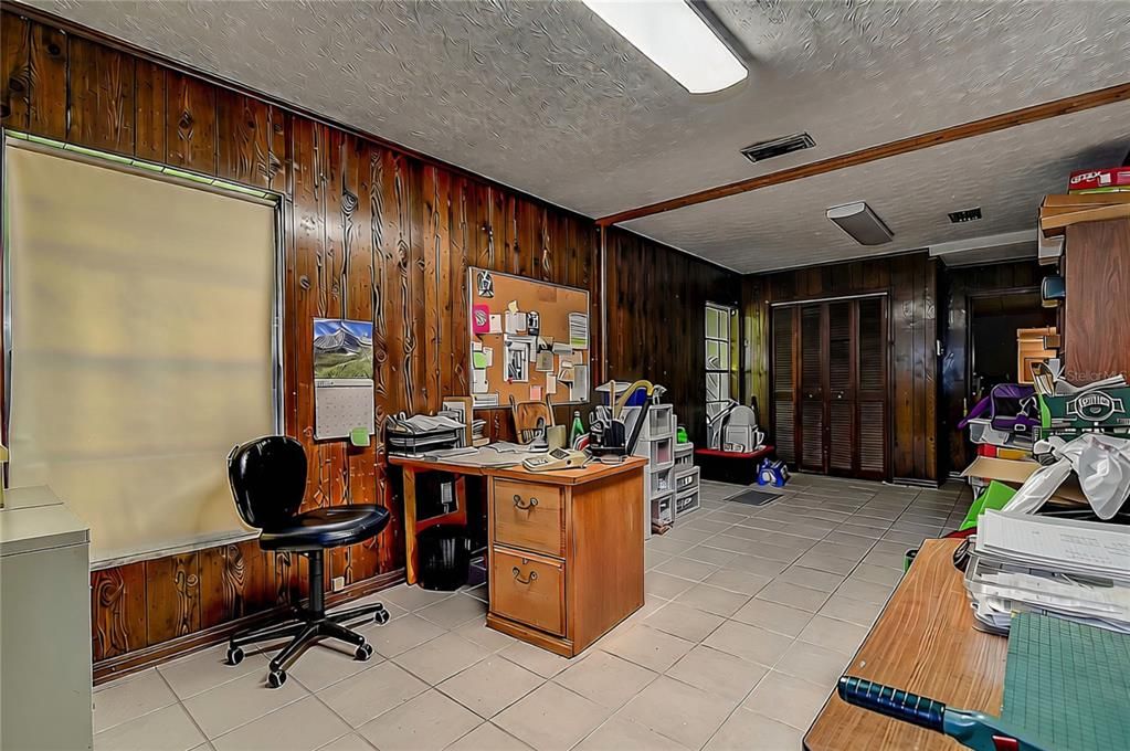 For Sale: $1,099,500 (5 beds, 4 baths, 4770 Square Feet)