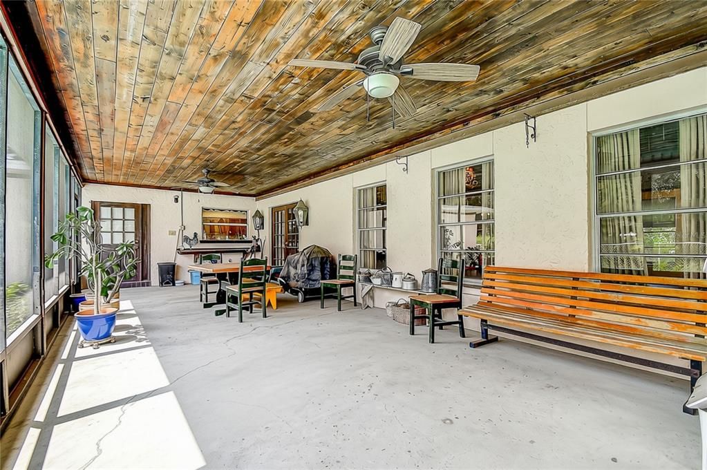 For Sale: $1,099,500 (5 beds, 4 baths, 4770 Square Feet)