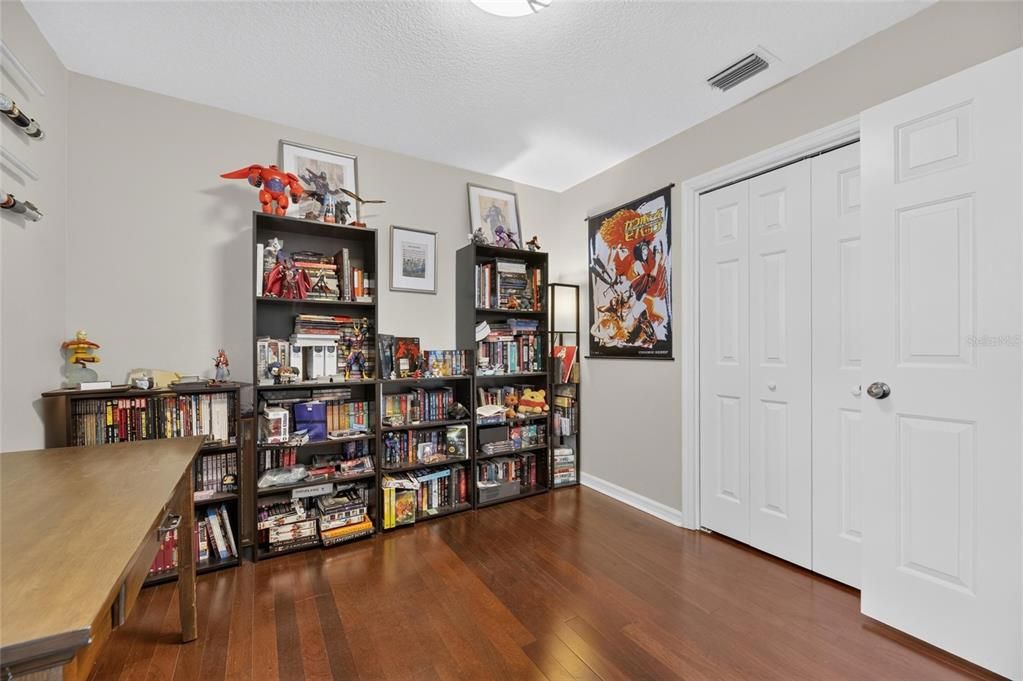 For Sale: $500,000 (4 beds, 3 baths, 2207 Square Feet)