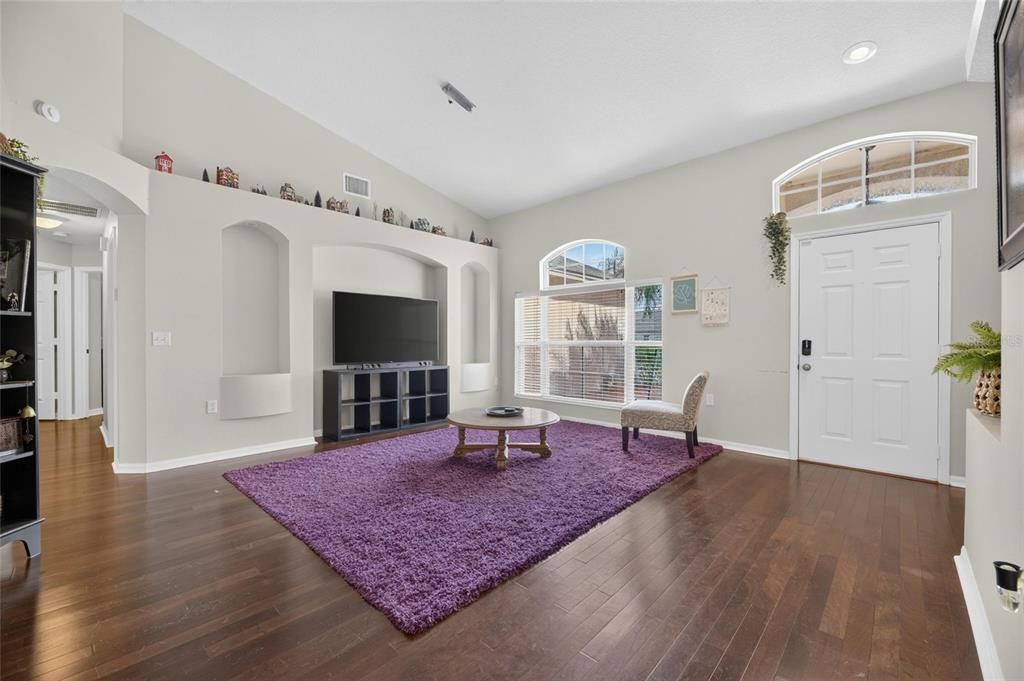For Sale: $500,000 (4 beds, 3 baths, 2207 Square Feet)