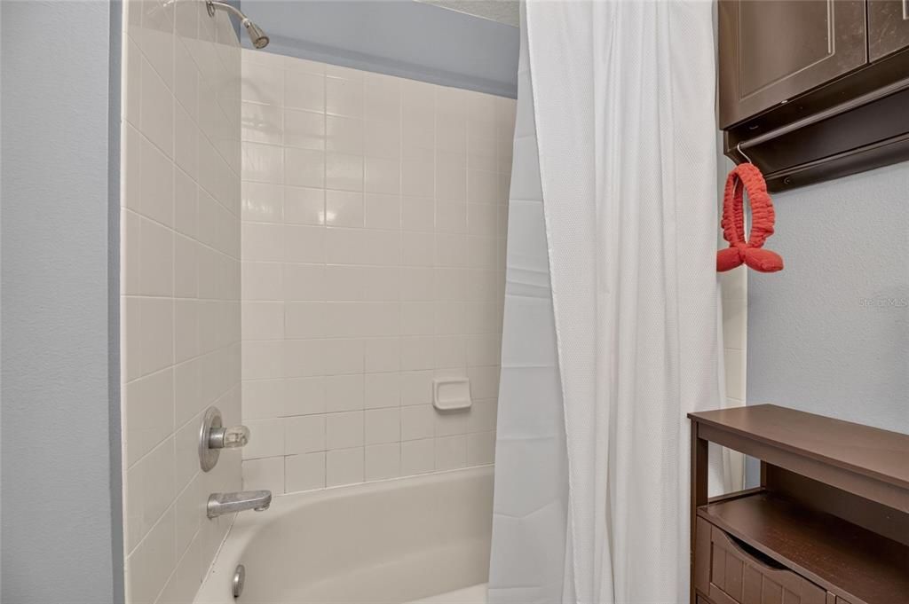 For Sale: $500,000 (4 beds, 3 baths, 2207 Square Feet)