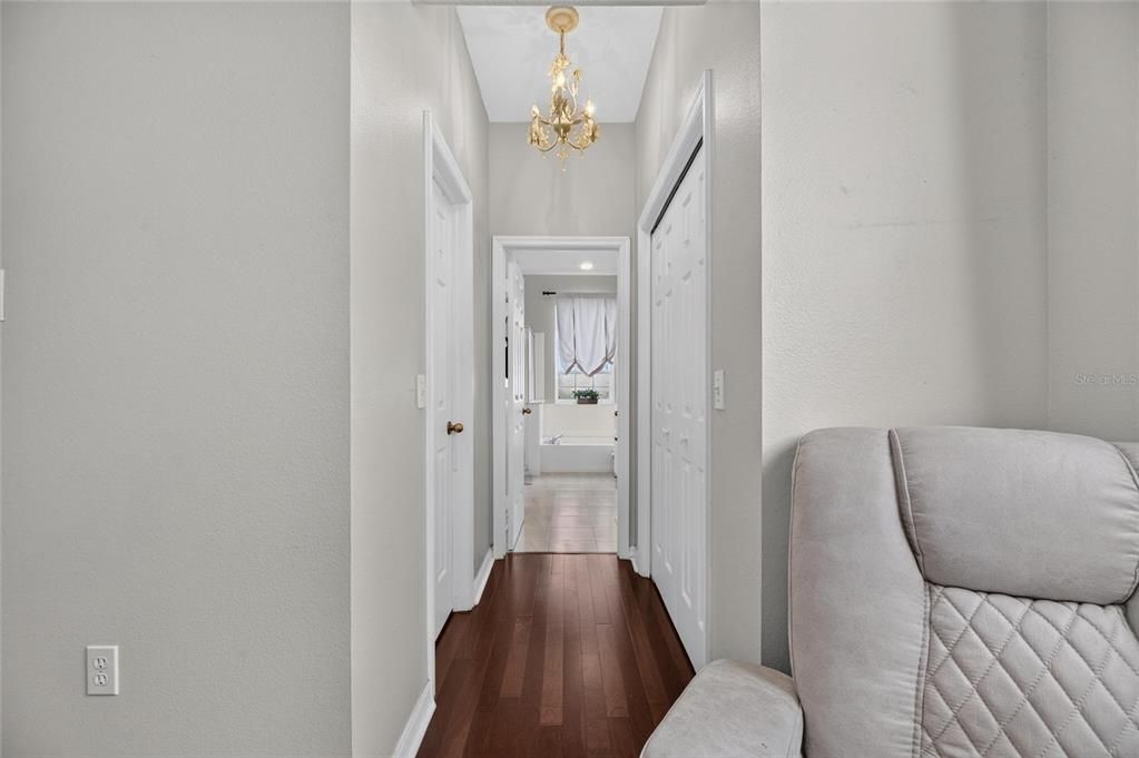 For Sale: $500,000 (4 beds, 3 baths, 2207 Square Feet)