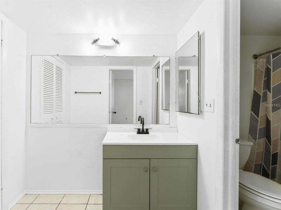 For Sale: $199,900 (3 beds, 2 baths, 1588 Square Feet)