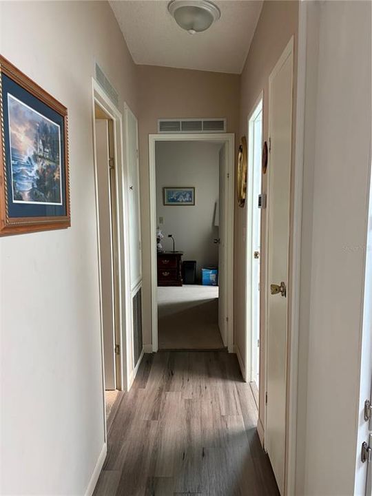 For Sale: $179,900 (2 beds, 2 baths, 1435 Square Feet)