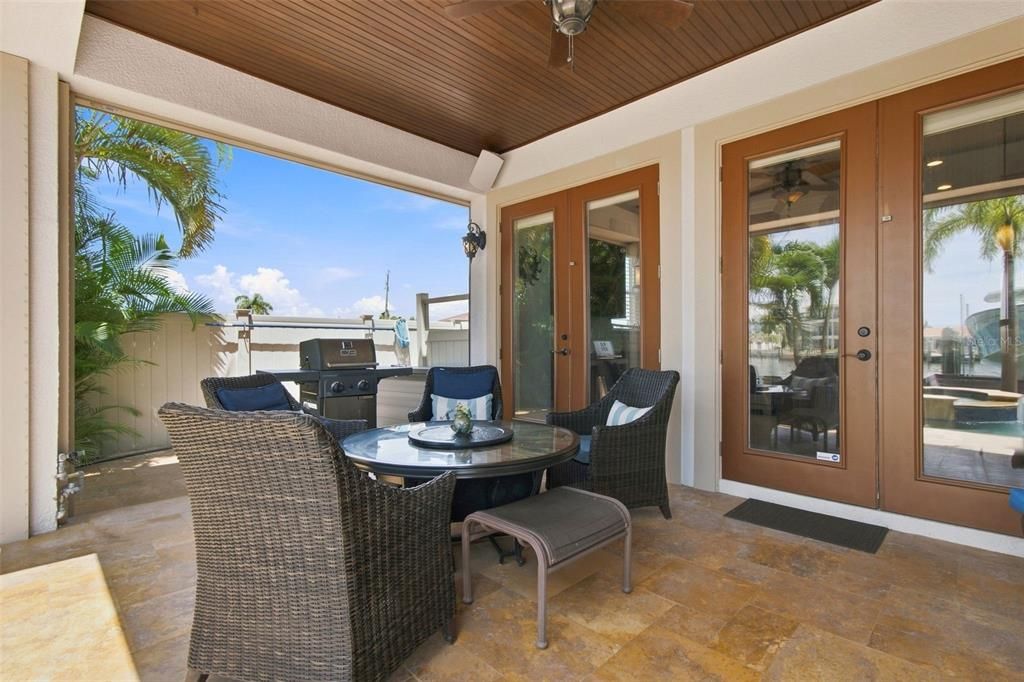 For Sale: $2,995,000 (4 beds, 5 baths, 3992 Square Feet)
