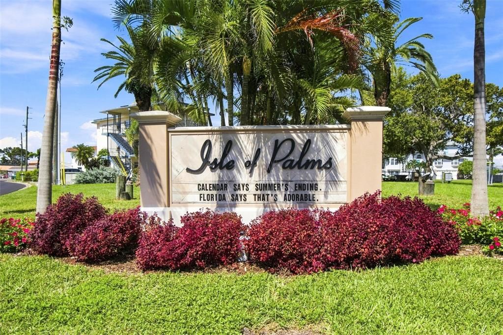 For Sale: $2,995,000 (4 beds, 5 baths, 3992 Square Feet)