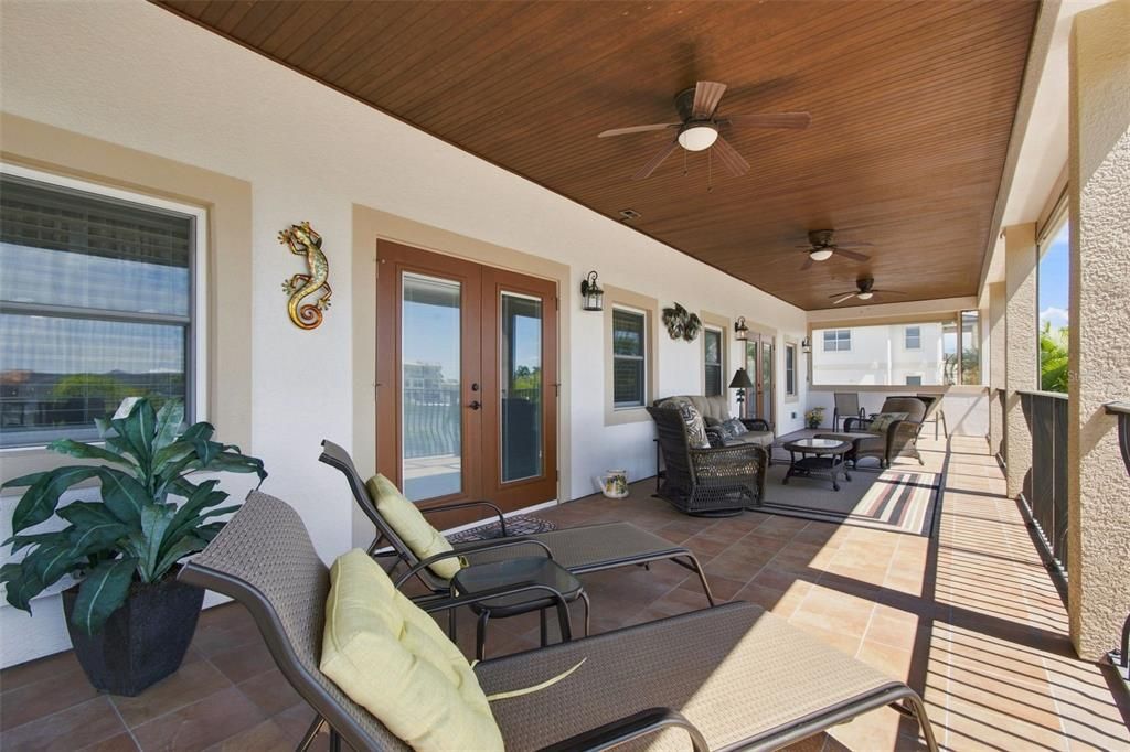 For Sale: $2,995,000 (4 beds, 5 baths, 3992 Square Feet)