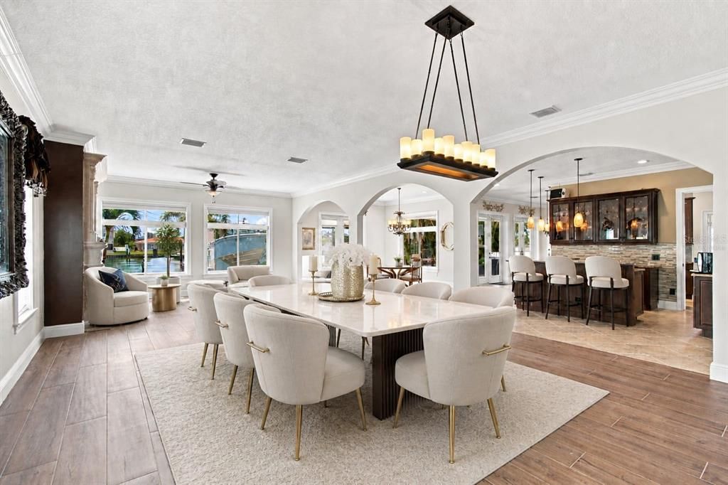 For Sale: $2,995,000 (4 beds, 5 baths, 3992 Square Feet)