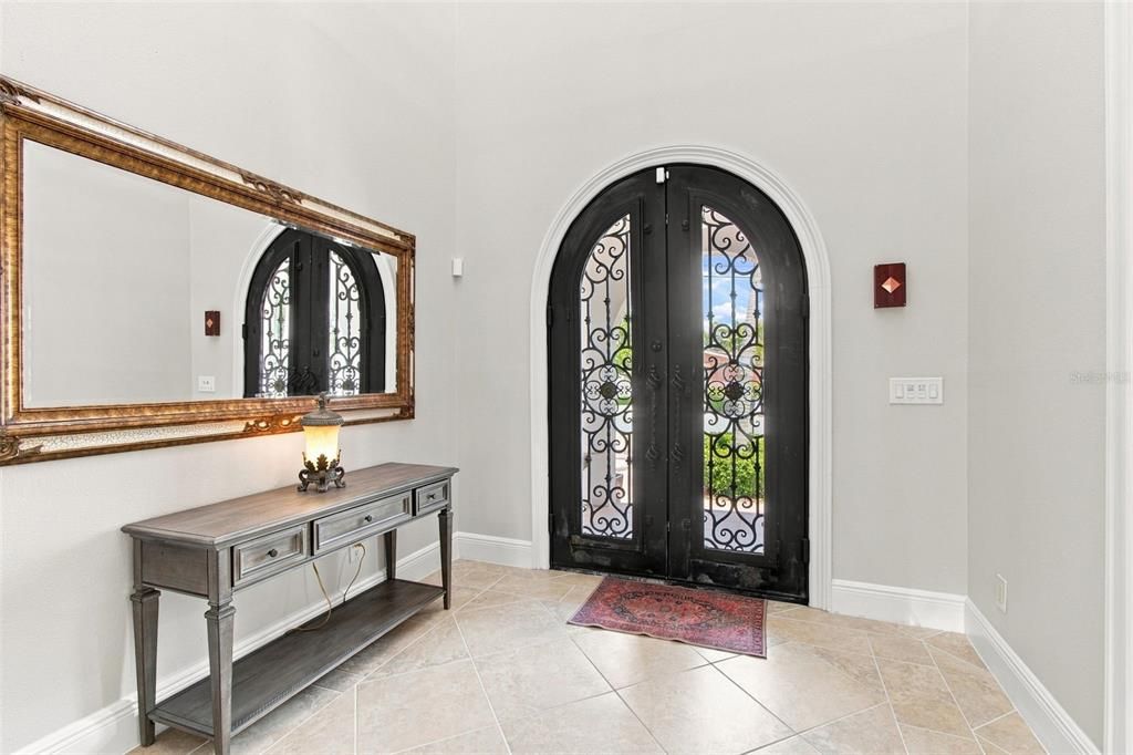 For Sale: $2,995,000 (4 beds, 5 baths, 3992 Square Feet)