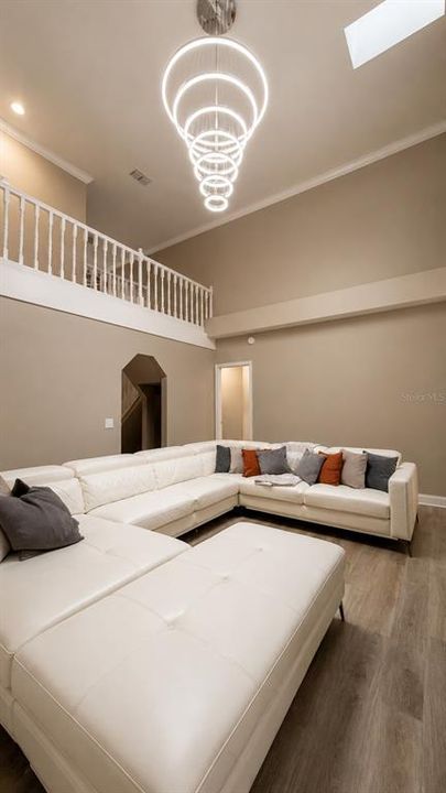 For Sale: $799,000 (4 beds, 2 baths, 2729 Square Feet)