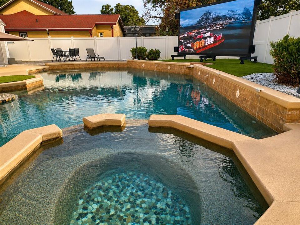 For Sale: $799,000 (4 beds, 2 baths, 2729 Square Feet)