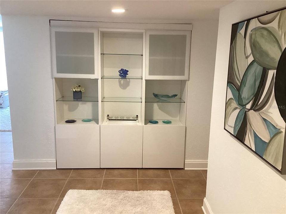 For Rent: $3,400 (2 beds, 2 baths, 1298 Square Feet)