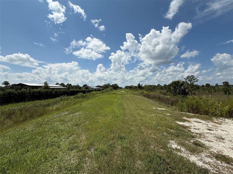 На продажу: $37,900 (1.25 acres)