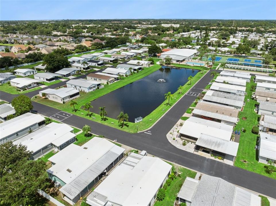 Под контрактом: $200,000 (2 спален, 2 ванн, 1680 Квадратных фут)