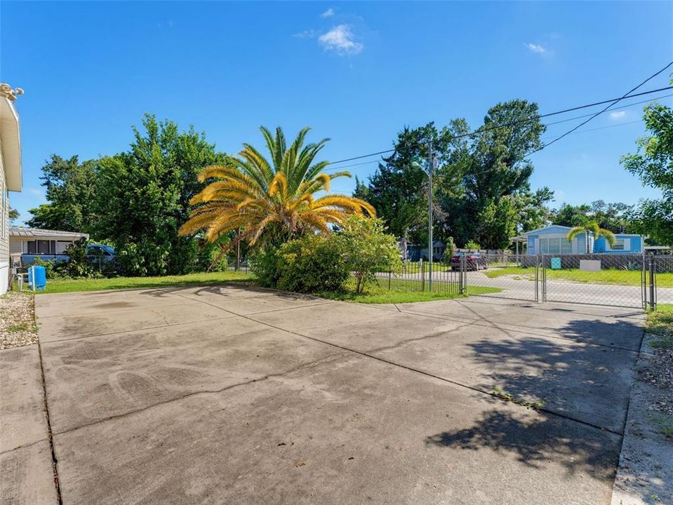 En Venta: $269,000 (4 camas, 2 baños, 1620 Pies cuadrados)