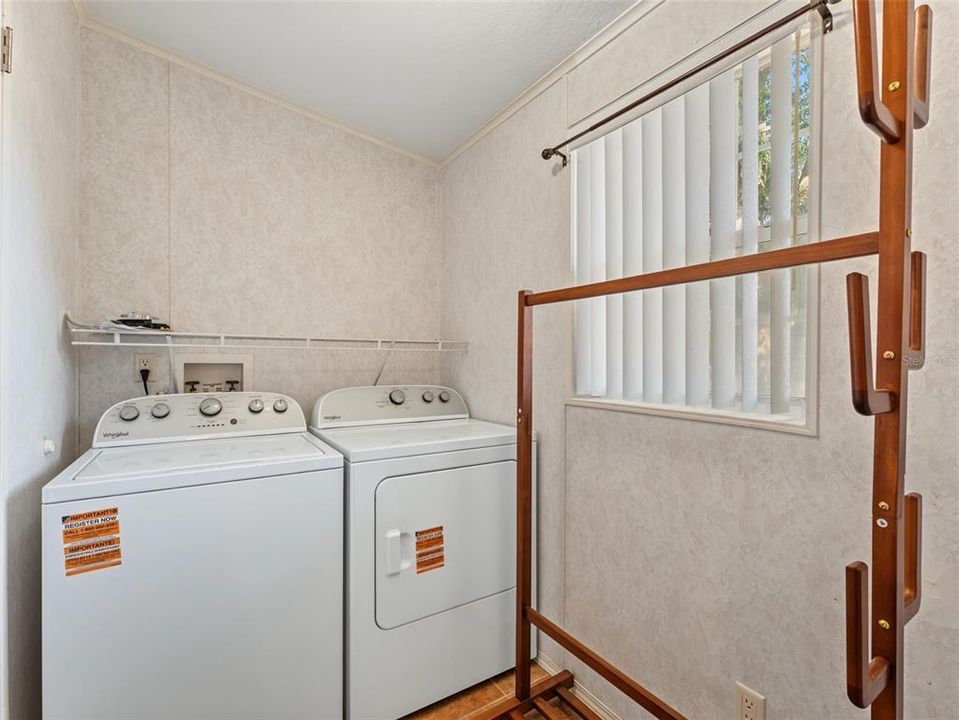 En Venta: $269,000 (4 camas, 2 baños, 1620 Pies cuadrados)