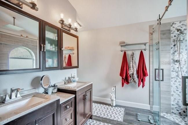 For Sale: $459,000 (3 beds, 2 baths, 1592 Square Feet)