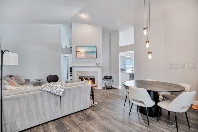 For Sale: $459,000 (3 beds, 2 baths, 1592 Square Feet)