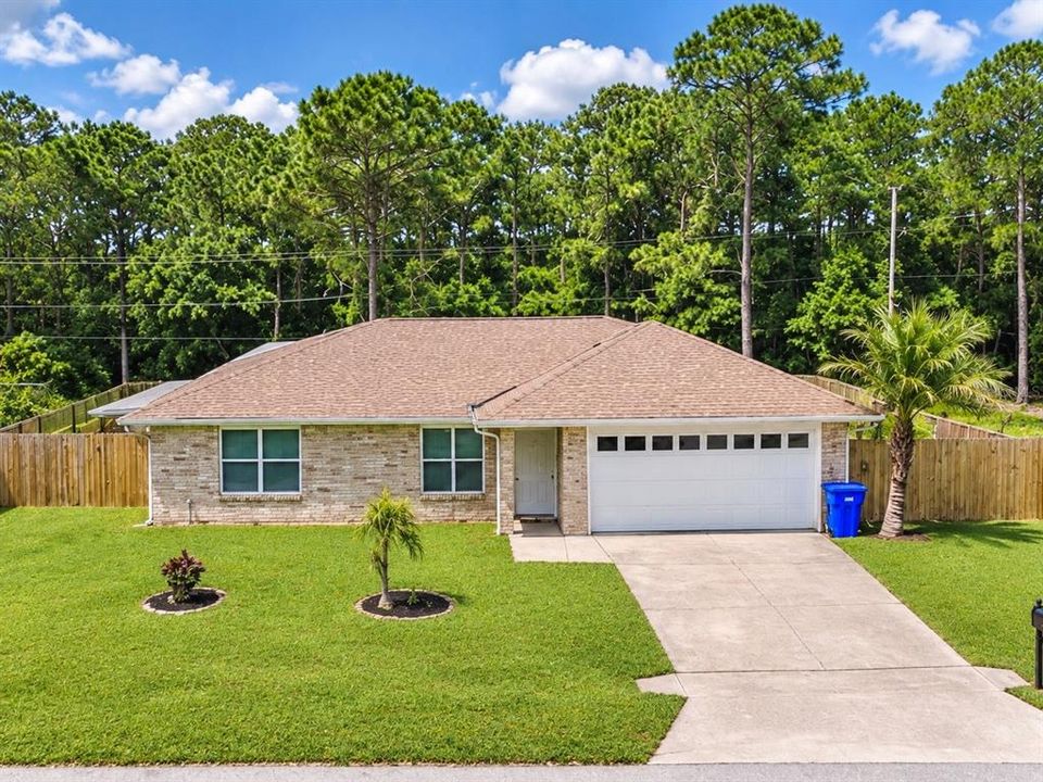 For Sale: $295,000 (3 beds, 2 baths, 1480 Square Feet)