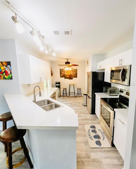 For Sale: $295,000 (3 beds, 2 baths, 1480 Square Feet)
