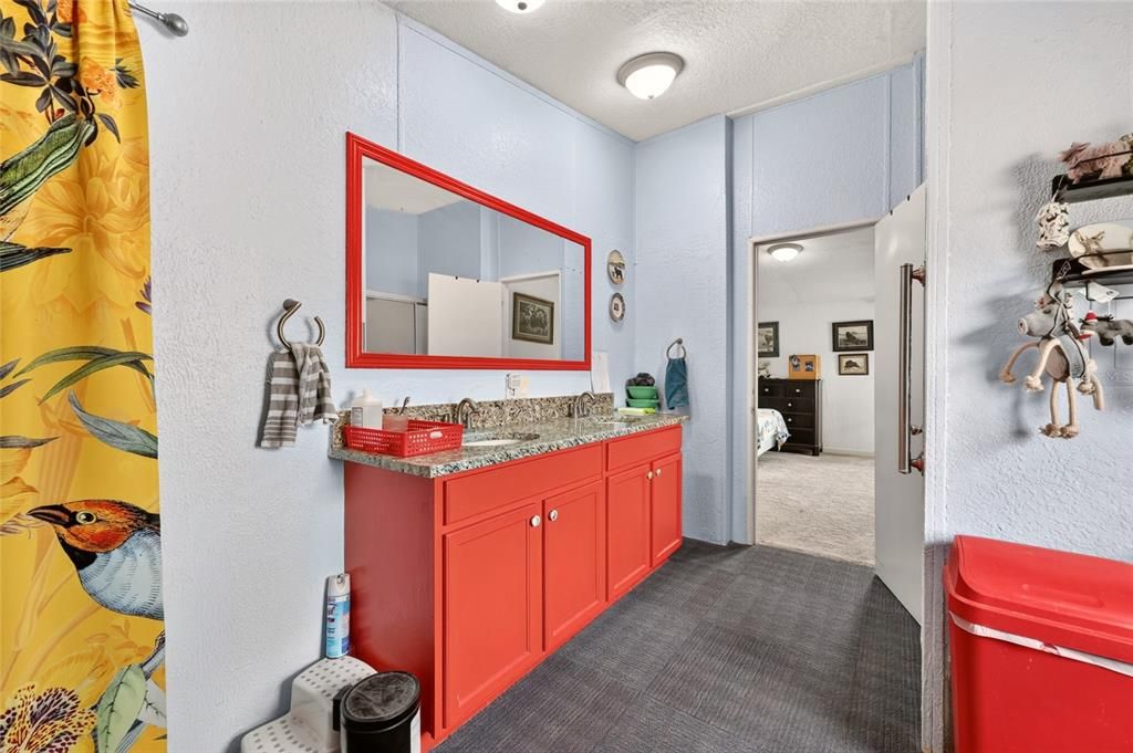 For Sale: $399,950 (3 beds, 2 baths, 1860 Square Feet)