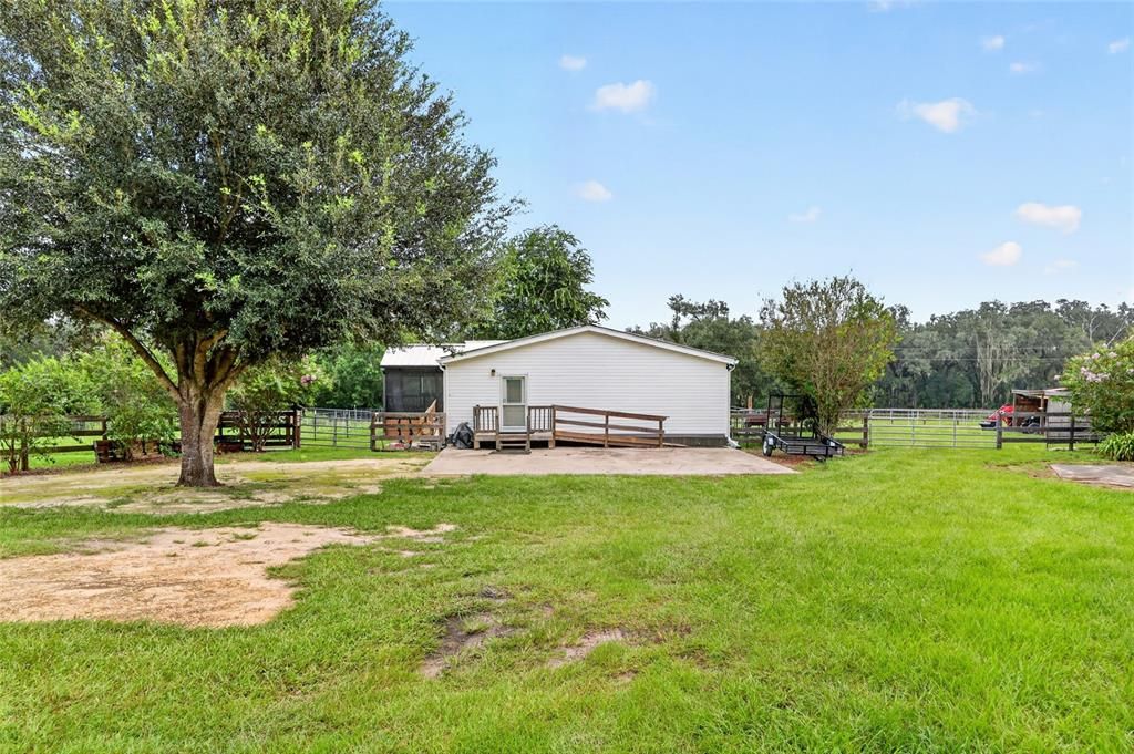 For Sale: $399,950 (3 beds, 2 baths, 1860 Square Feet)