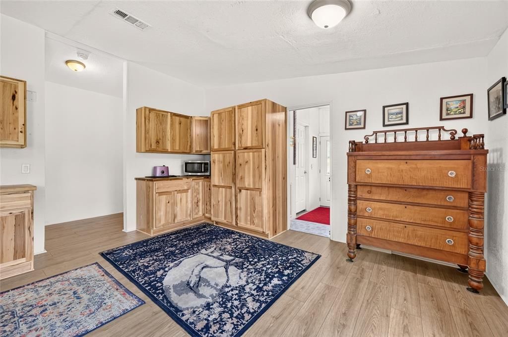 For Sale: $399,950 (3 beds, 2 baths, 1860 Square Feet)