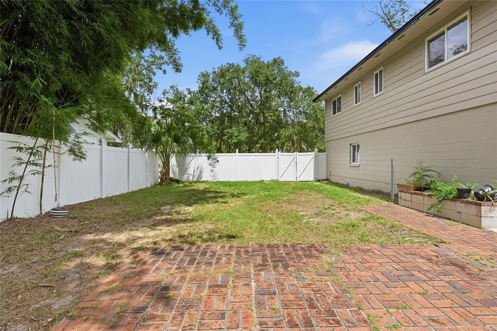 For Sale: $419,000 (4 beds, 2 baths, 2164 Square Feet)
