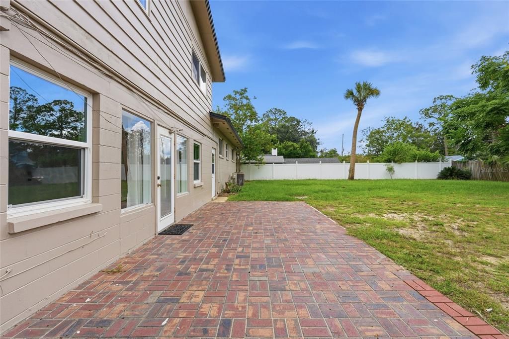 For Sale: $419,000 (4 beds, 2 baths, 2164 Square Feet)