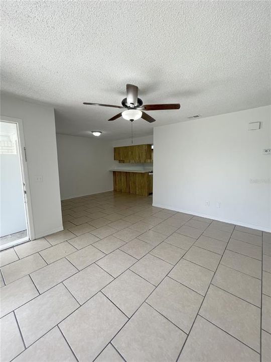 For Rent: $1,600 (2 beds, 2 baths, 900 Square Feet)