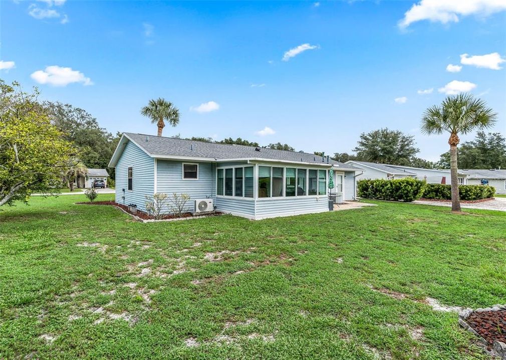 For Sale: $215,000 (2 beds, 2 baths, 1200 Square Feet)
