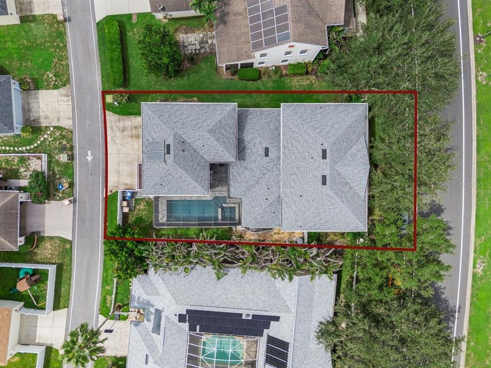 For Sale: $849,000 (6 beds, 5 baths, 4105 Square Feet)