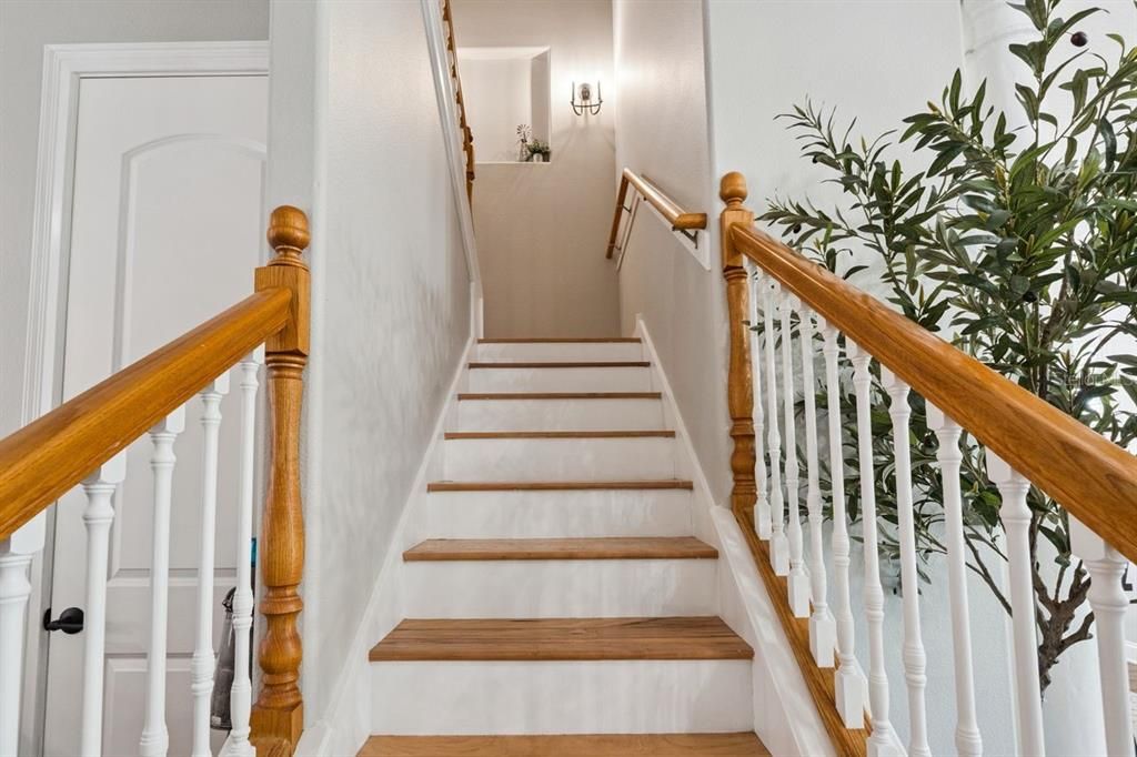 For Sale: $849,000 (6 beds, 5 baths, 4105 Square Feet)