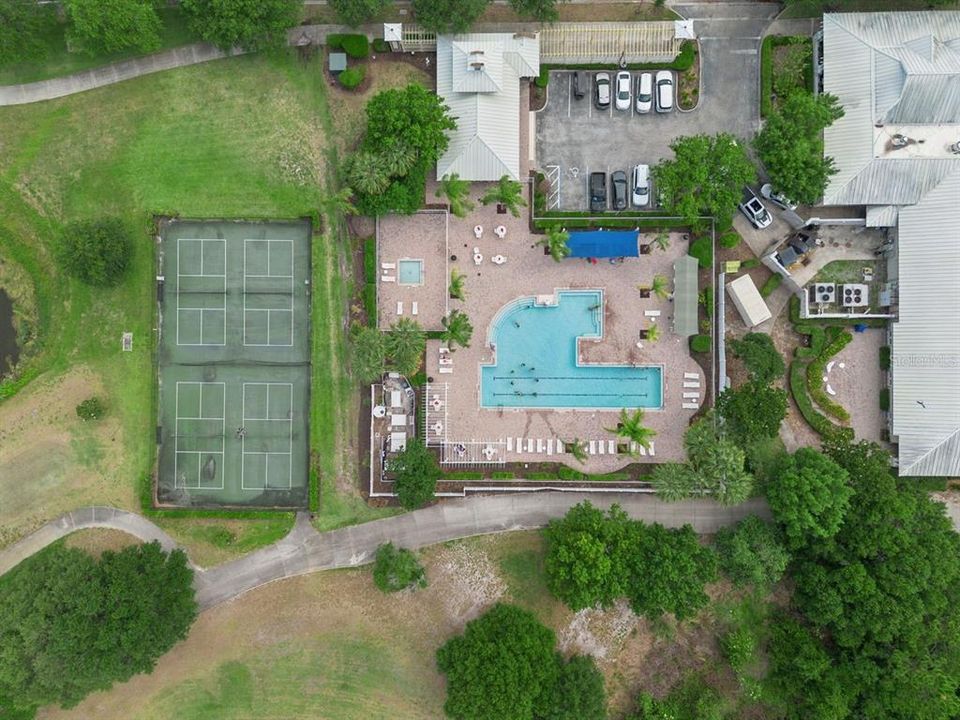 For Sale: $849,000 (6 beds, 5 baths, 4105 Square Feet)
