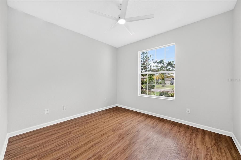 For Sale: $275,000 (3 beds, 2 baths, 1596 Square Feet)