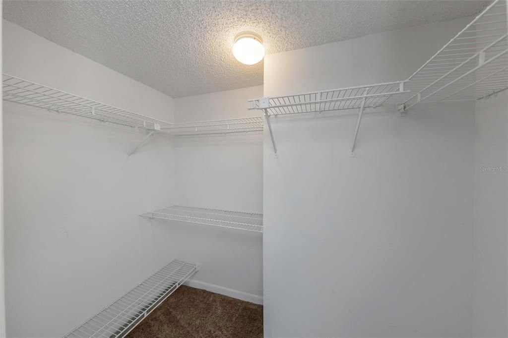 For Rent: $2,250 (2 beds, 2 baths, 1030 Square Feet)