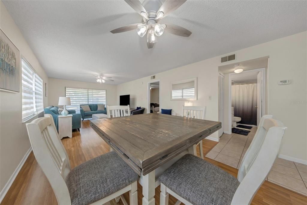 For Rent: $2,250 (2 beds, 2 baths, 1030 Square Feet)