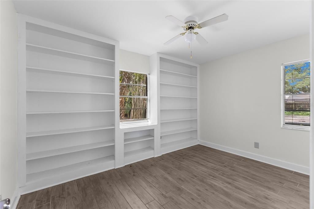 For Rent: $3,000 (2 beds, 1 baths, 1056 Square Feet)