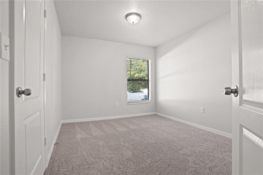 En Venta: $329,900 (4 camas, 2 baños, 1842 Pies cuadrados)