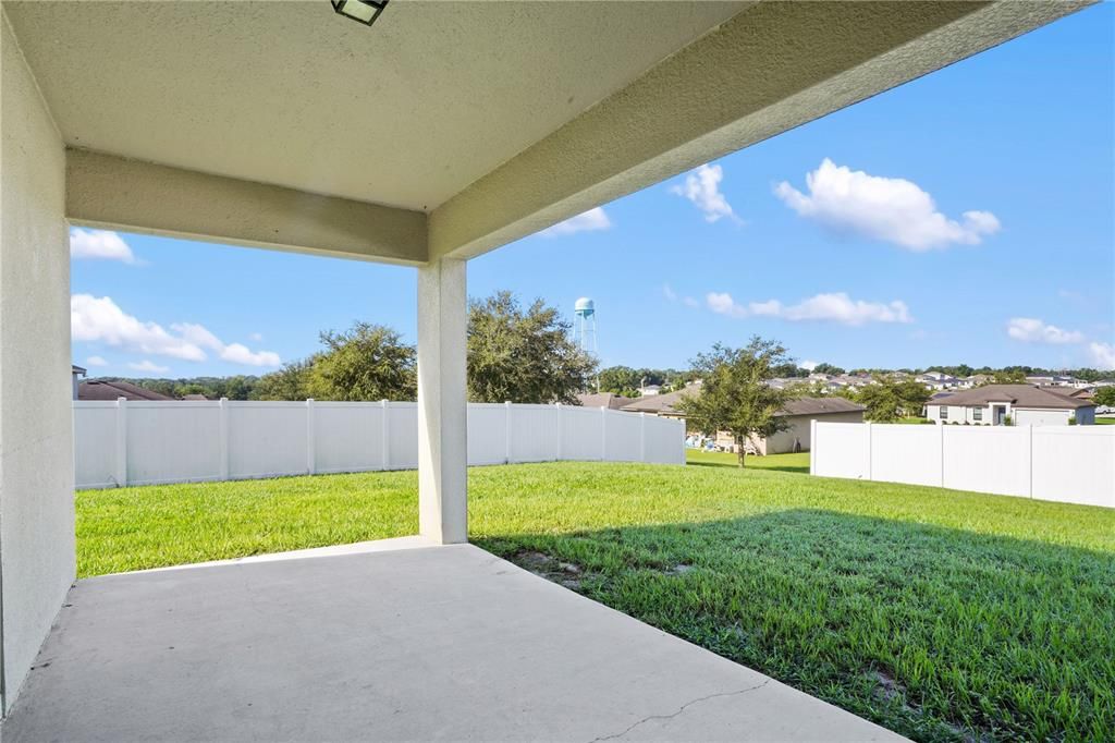 En Venta: $329,900 (4 camas, 2 baños, 1842 Pies cuadrados)