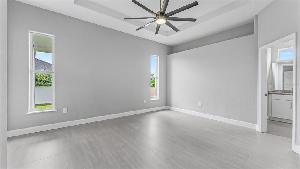 For Sale: $399,999 (3 beds, 3 baths, 2149 Square Feet)